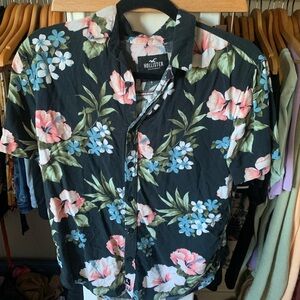 Hollister - Floral Button Up Shirt